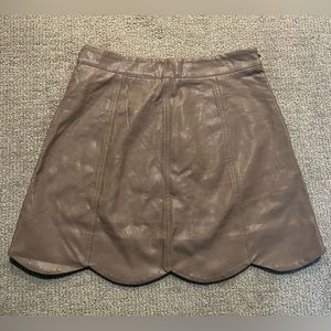 NWT Tan/Cream Scalloped Mini Skirt